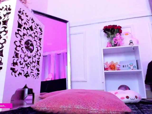 Maddieash live cam on BongaCams