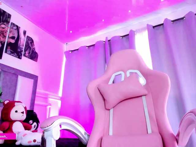 Maddieash live cam on BongaCams