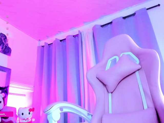 Maddieash live cam on BongaCams