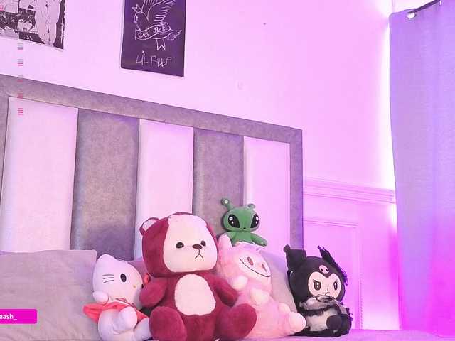 Maddieash live cam on BongaCams