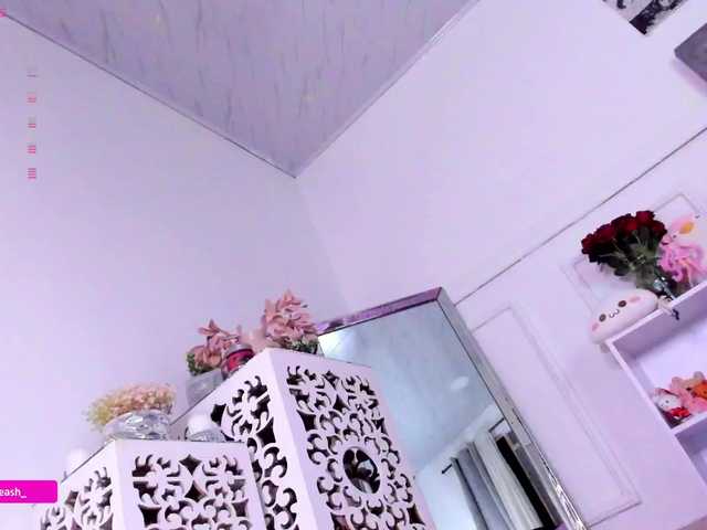 Maddieash live cam on BongaCams