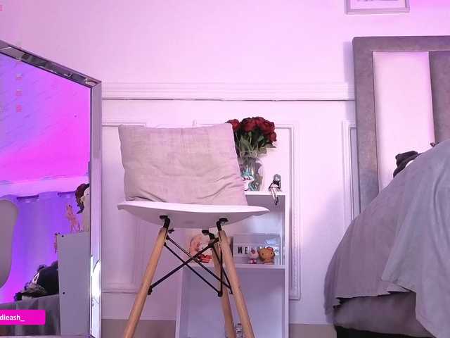 Maddieash live cam on BongaCams