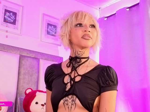 Maddieash live webcam show