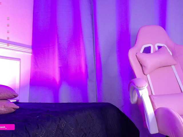 Maddieash live cam on BongaCams
