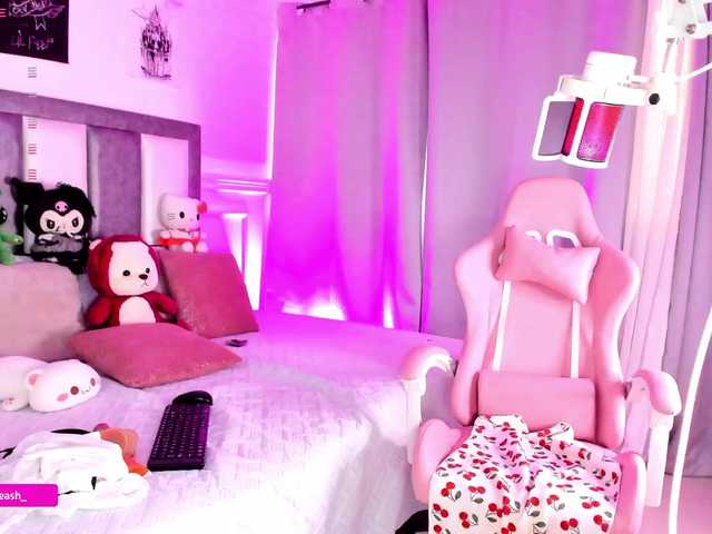 Maddieash live cam on BongaCams