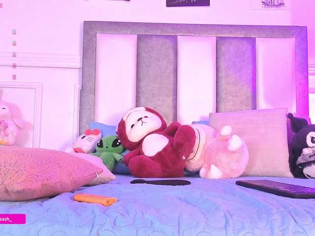 Maddieash live cam on BongaCams