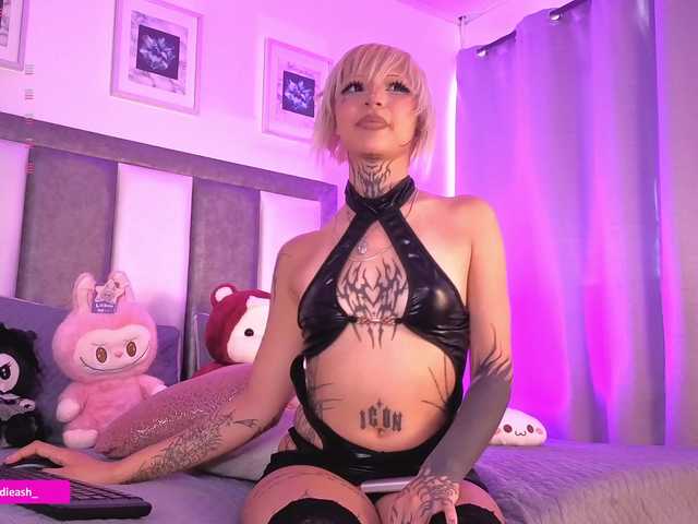 Maddieash live cam on BongaCams