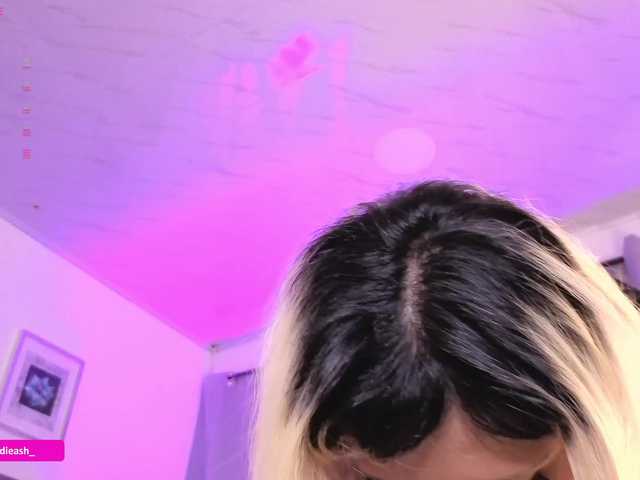 Maddieash live cam on BongaCams