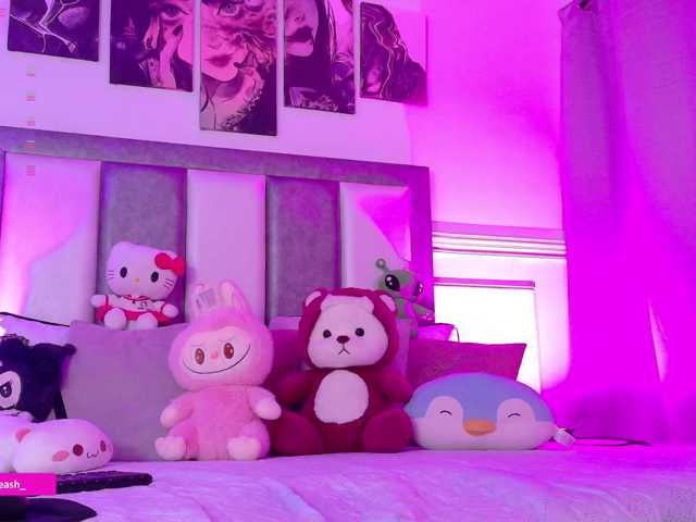 Maddieash live cam on BongaCams
