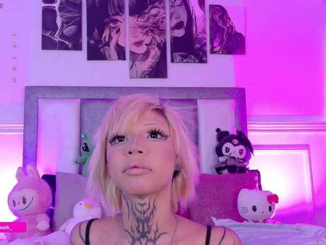 Maddieash, en directo ahora en BongaCams