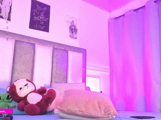 Maddieash live cam on BongaCams