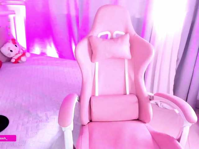 Maddieash live cam on BongaCams