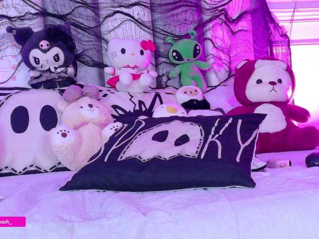 Maddieash live cam on BongaCams