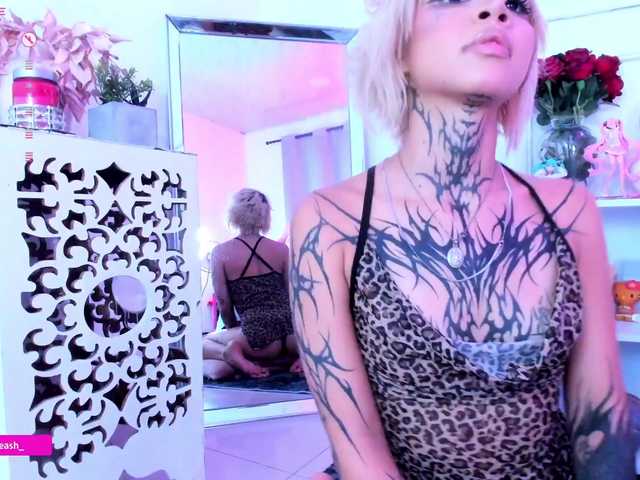 Maddieash live cam on BongaCams