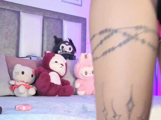 Maddieash live cam on BongaCams