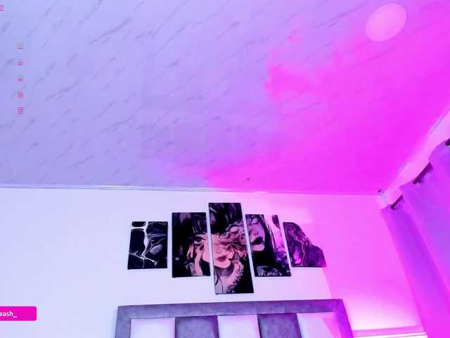 Maddieash live cam preview