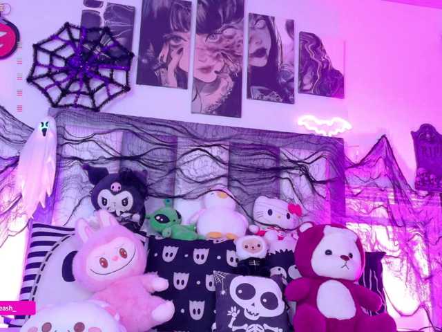 Maddieash live cam on BongaCams