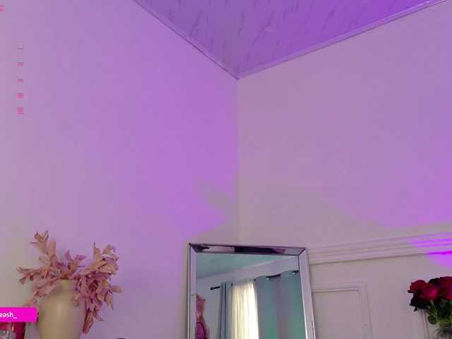 Maddieash live cam on BongaCams