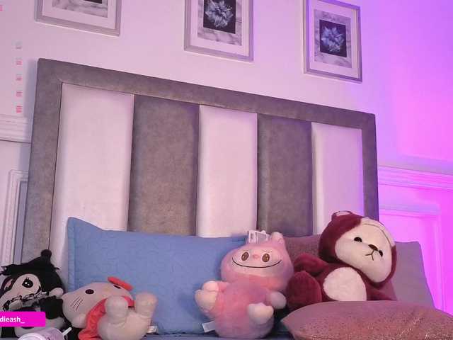Maddieash live cam on BongaCams