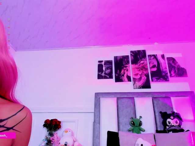 Maddieash live cam on BongaCams