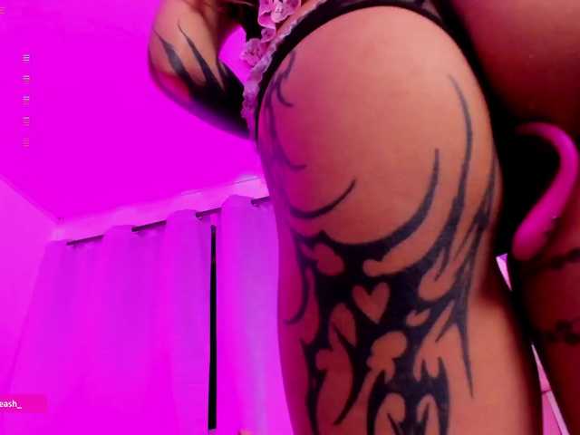 Maddieash live cam on BongaCams