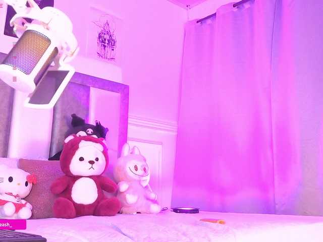 Maddieash live cam on BongaCams