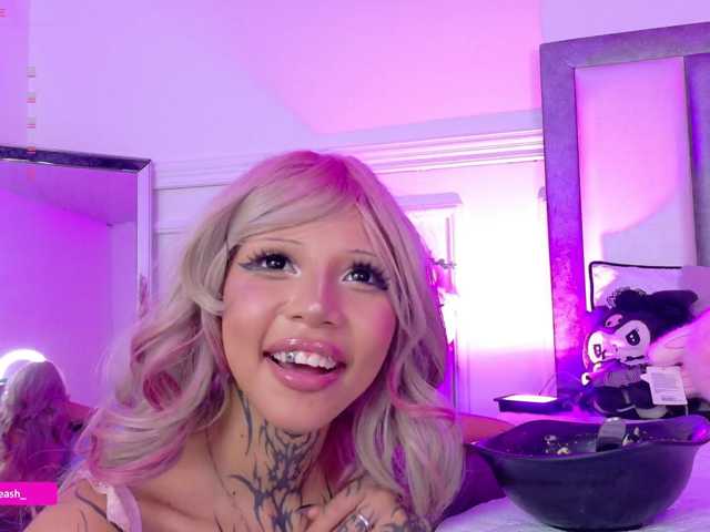 Maddieash live cam on BongaCams