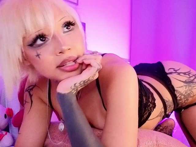 Maddieash live webcam show