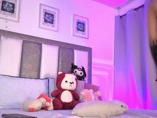 Maddieash live cam on BongaCams