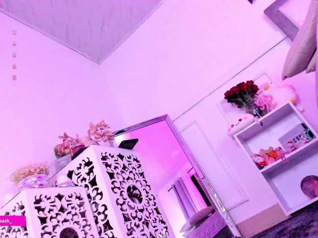 Maddieash live cam on BongaCams