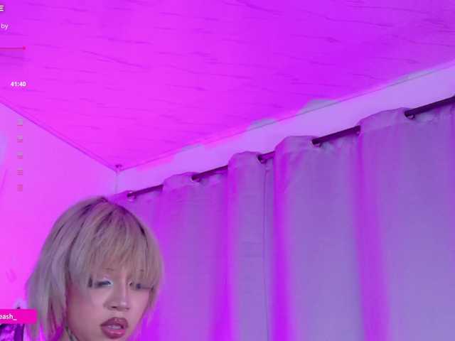 Maddieash live cam on BongaCams