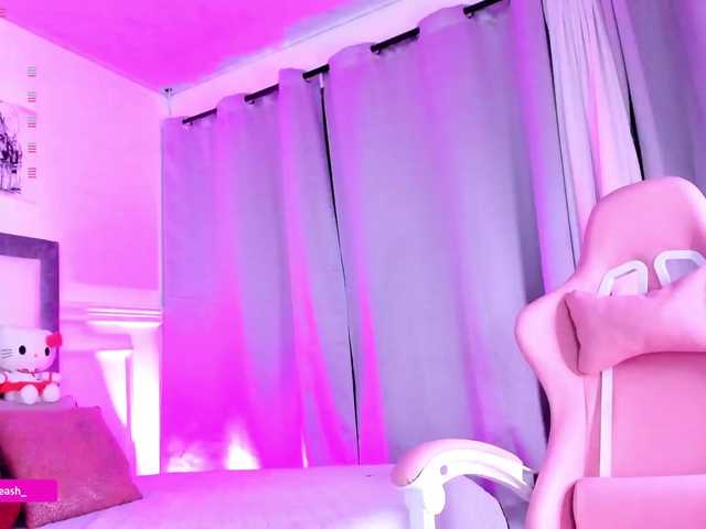 Maddieash live cam on BongaCams