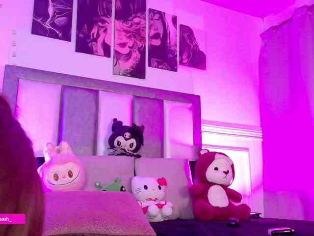 Maddieash webcam