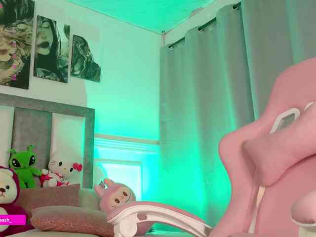 Maddieash webcam