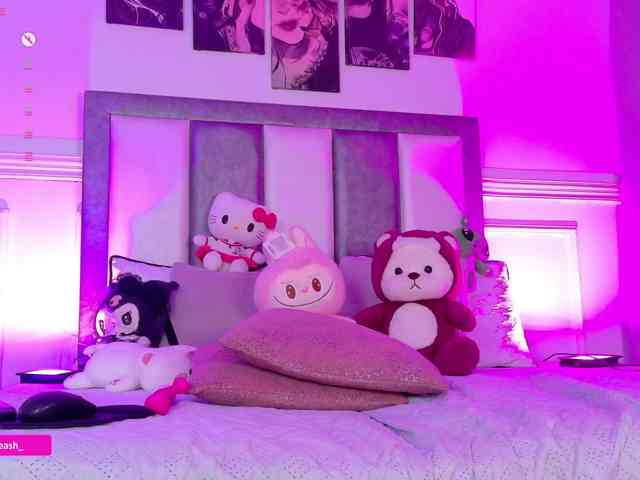 Maddieash webcam