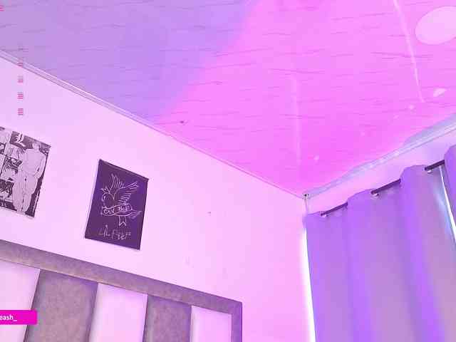 Maddieash webcam