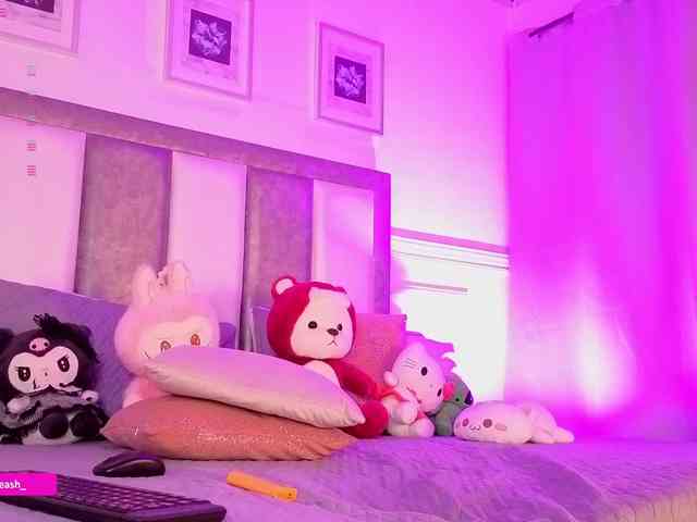 Maddieash webcam