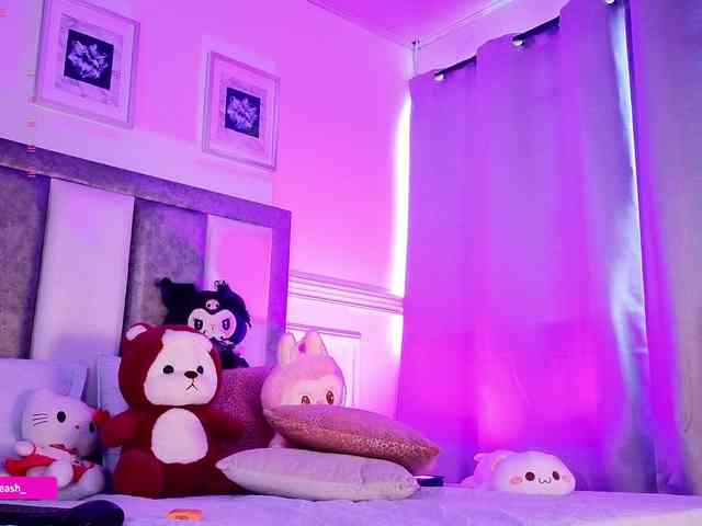 Maddieash webcam
