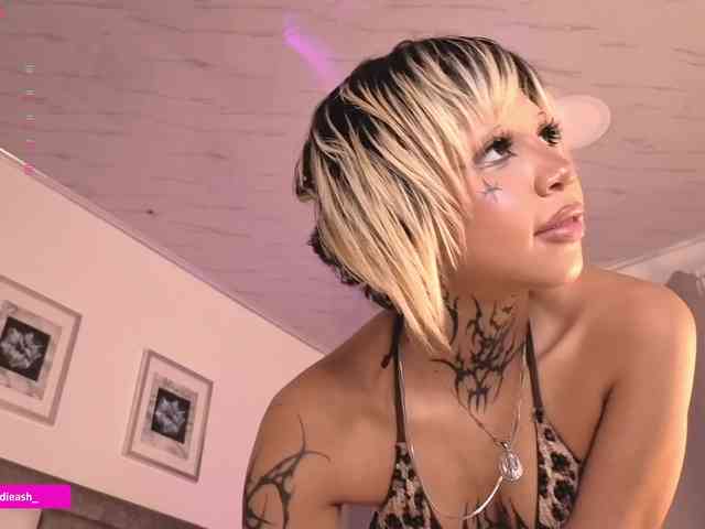 Maddieash Maddieash