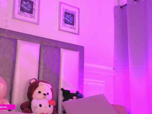 Maddieash webcam