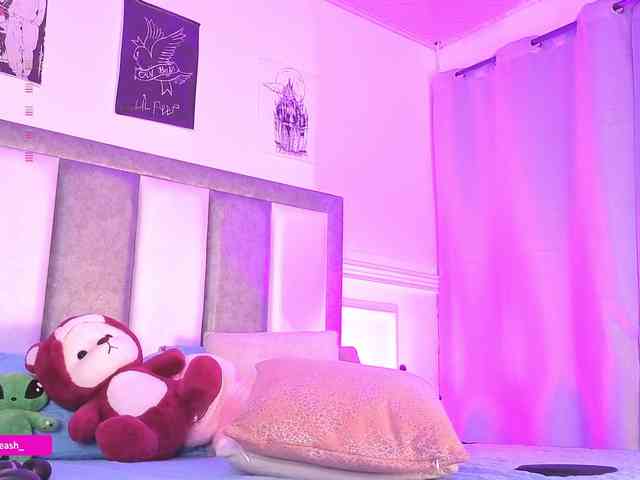Maddieash webcam