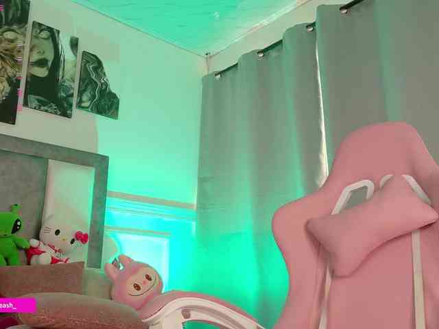 Maddieash webcam