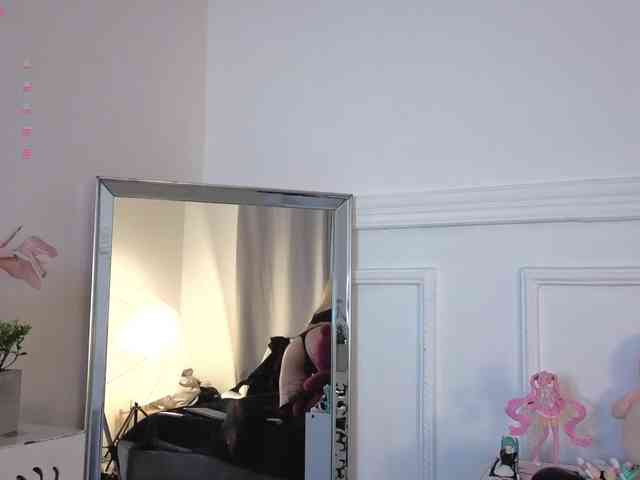 Maddieash webcam