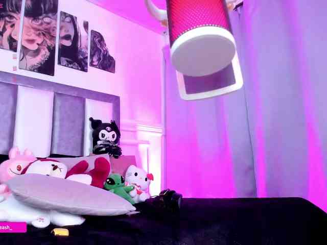 Maddieash webcam