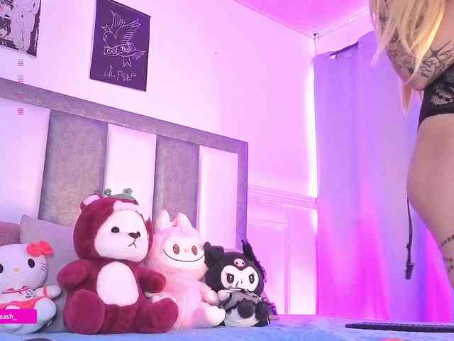 Maddieash webcam