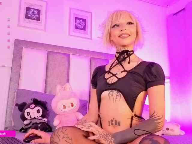 Maddieash webcam