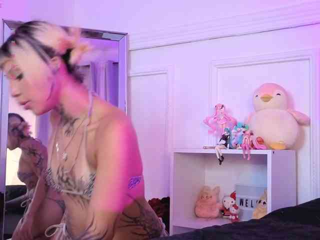 Maddieash webcam
