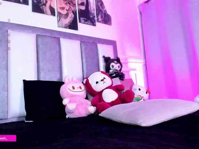 Maddieash webcam