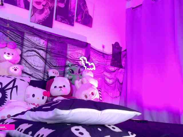 Modelo: Maddieash