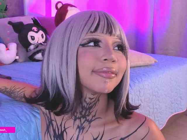 Maddieash webcam